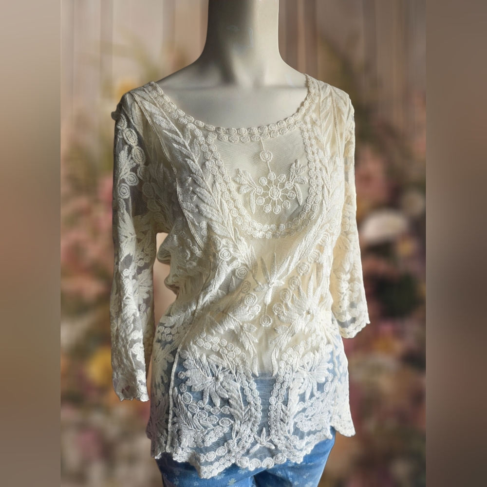 American Rag Ivory Lace Embroidered Sheer Boho Top M NWT 🤍✨